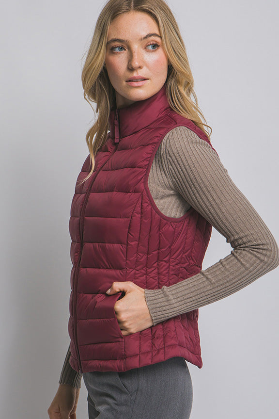 Ultra Light Puffer Vest in Burgundy