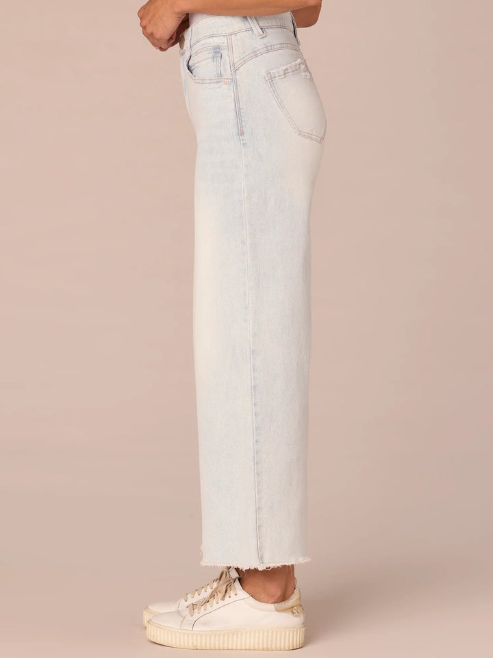 Skyrise Wide Leg Boyfriend Jeans