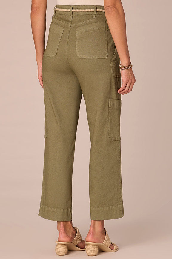 Skyrise Relaxed Straight-Leg Utility Pant