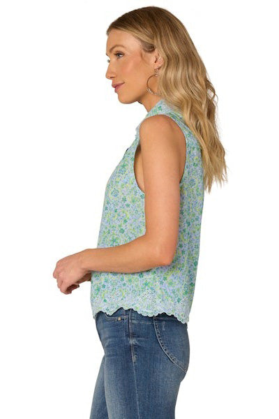 Sleeveless Blouse with Collared Neck and Scallop Hem