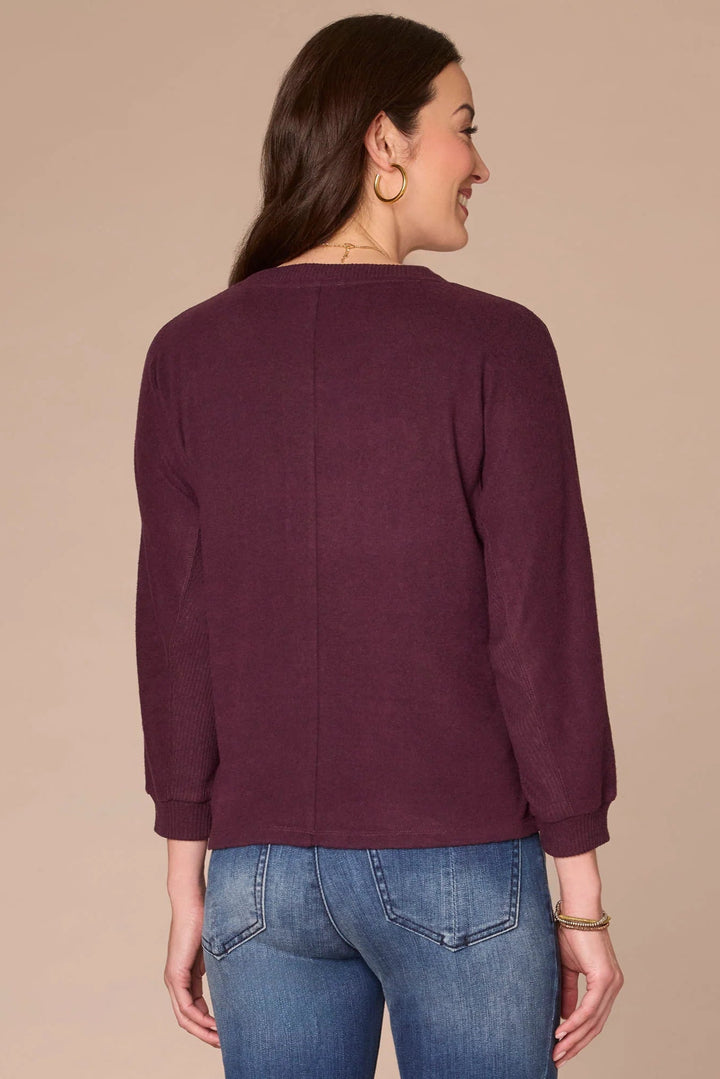 Three Quarter Sleeve Twist Hem Top