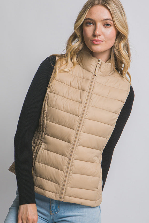 Ultra Light Puffer Vest in Khaki