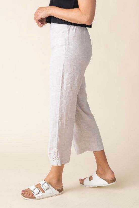 Linen Pleat Button Capri in Oatmeal