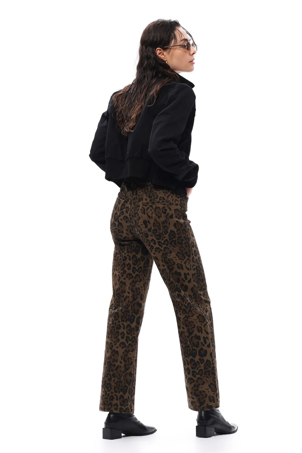 Mid Rise Straight Leg Jean in Leopard Print