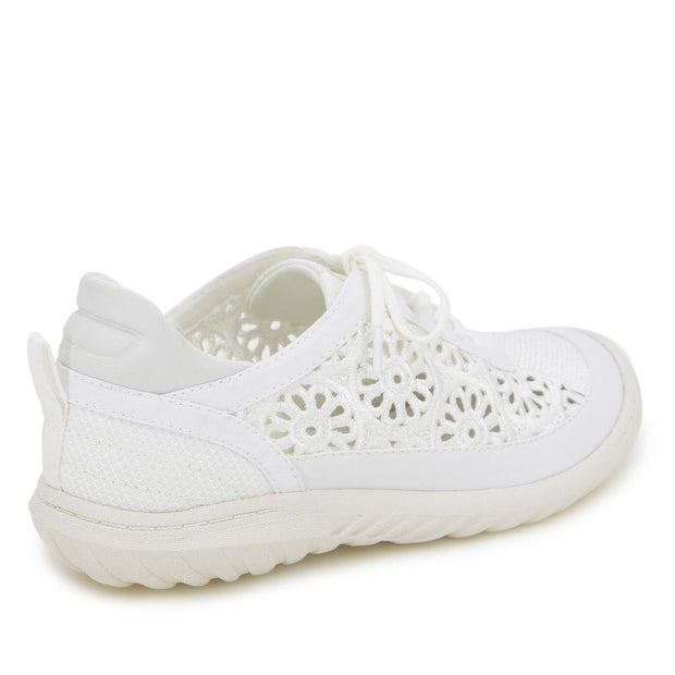 Solar sneaker in White