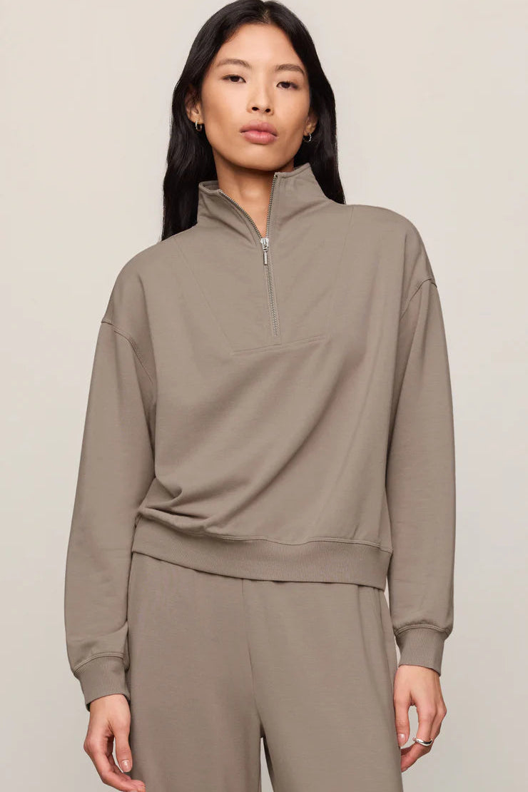 Gate Check Quarter Zip Sweatshirt in Wild Mushroom