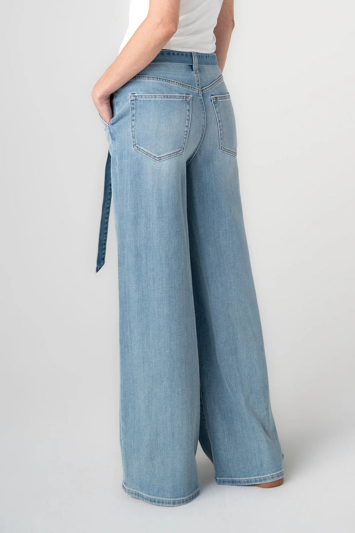 High Rise Super Stride Denim with Belt